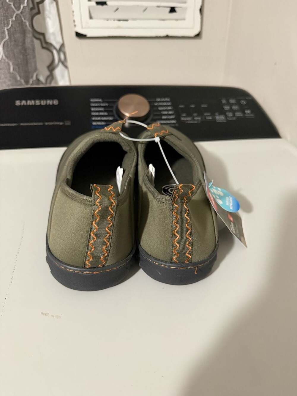 Ozark Trail Men's Puffer Slipper, Size 11, Olive - Picture 3 of 6